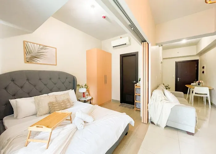 Luxury Bgc Near Uptown,grand Hyatt #upt219k *
